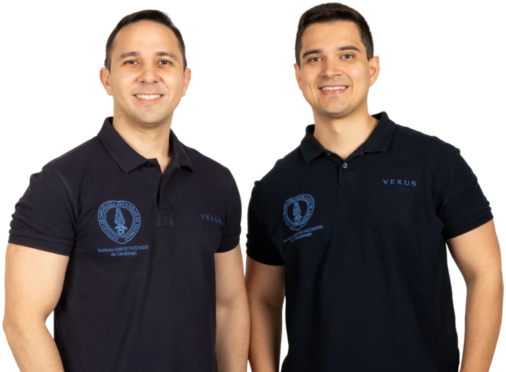 Dr. Pedro Franzon e Dr. Yan Linhares, fundadores da VEXUS Ensino