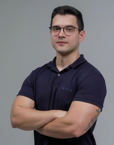 Dr. Yan Linhares